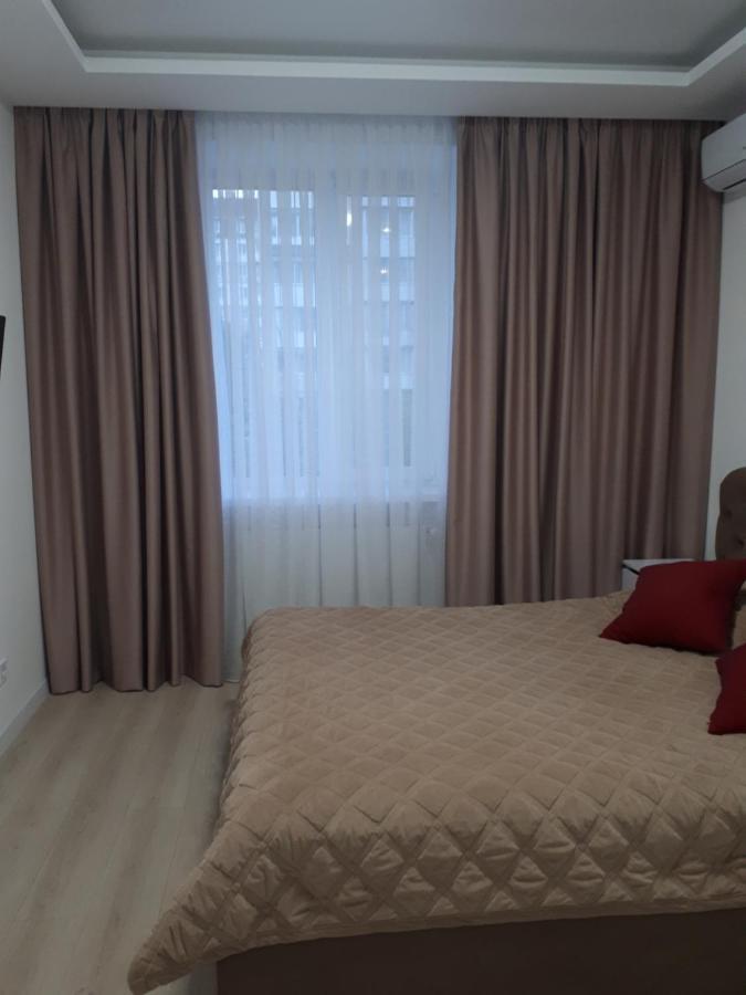 елітна квартира-студія . Apartment