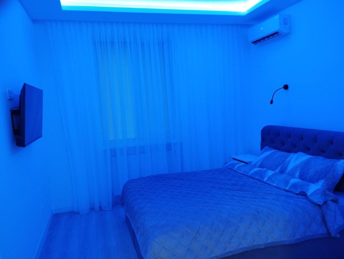 Apartment елітна квартира-студія . Ternopil